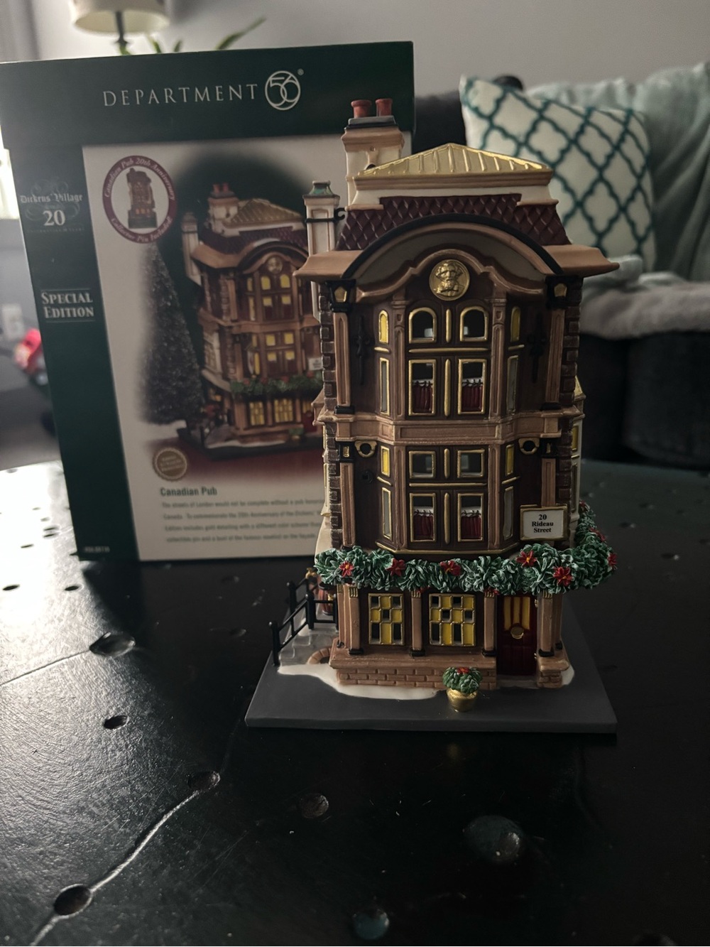 Department 56 Dickens Village - ‘Canadian Pub’ Special Edition